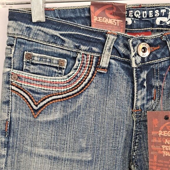 Request Juniors Capris NWT - Picture 4 of 8